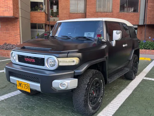 Toyota FJ Cruiser 2021 4x4 Blindaje 2