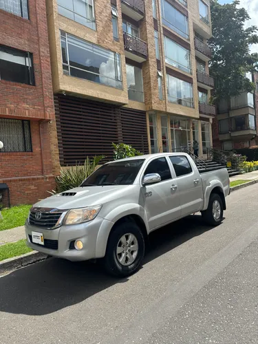 Toyota Hilux SRV