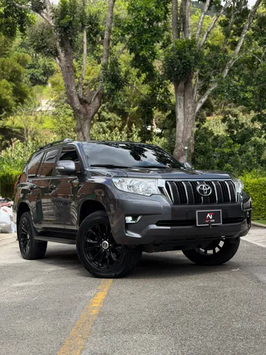 TOYOTA PRADO TXL  2021  4.0 GASOLINA  4x4 