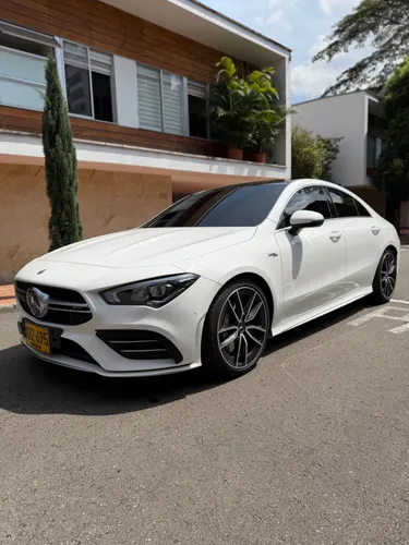 Mercedes Benz CLA 35 AMG 