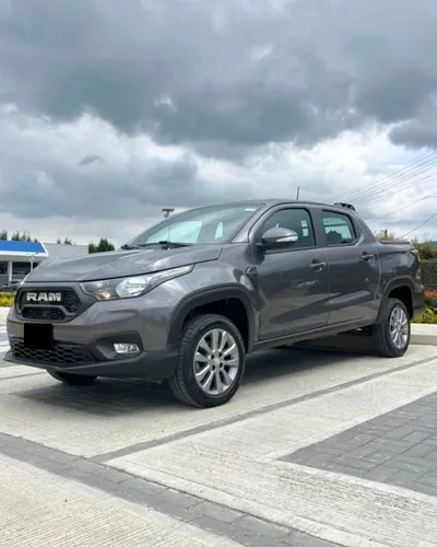  RAM 700 BIGHORN 2025