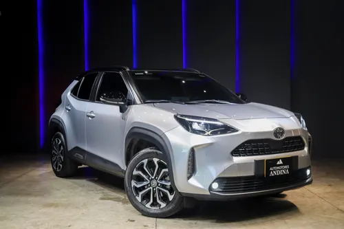 Toyota YARIS CROSS XLS
