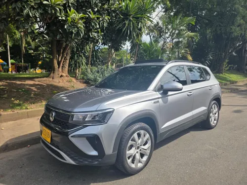 Volkswagen Taos Comfortline 2022