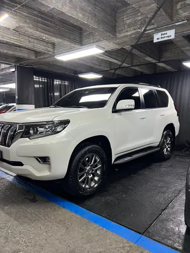 Toyota Prado Vx modelo 2021 diésel 2.8