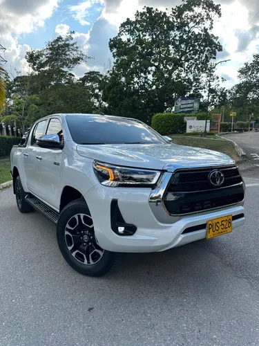 TOYOTA HILUX SRX  2026  2.8 DIÉSEL  4x4 