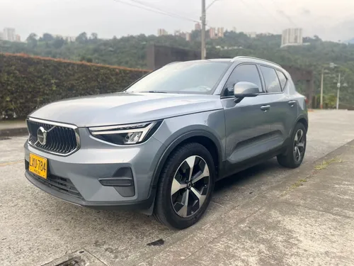 Volvo XC40 b4 Hibrida 2023