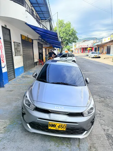 Kia Río Zenith 2024