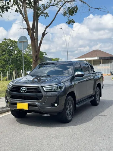 Toyota hilux  2.4 Diesel 