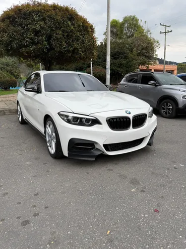 BMW M240i 