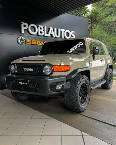 Toyota FJ Cruiser B2 2023