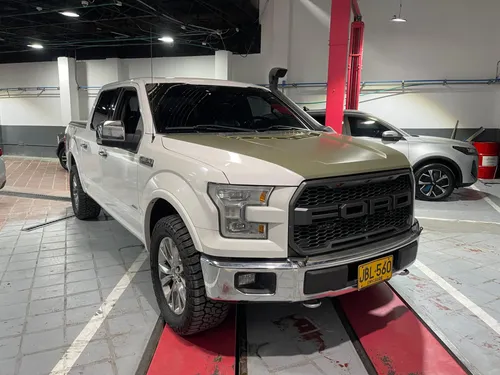 Ford F-150 Lariat 2016