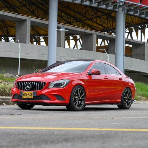 Mercedes Benz CLA 200 