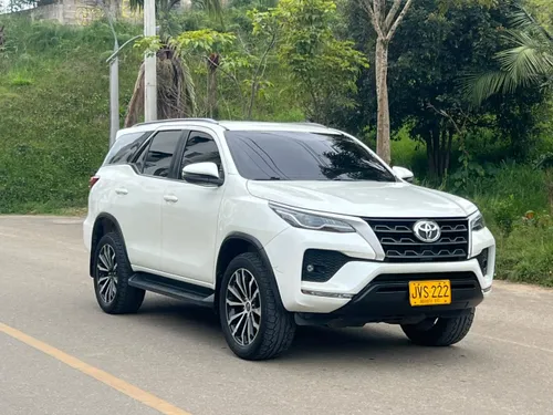 Toyota fortuner Sr 2021 diesel 4x2