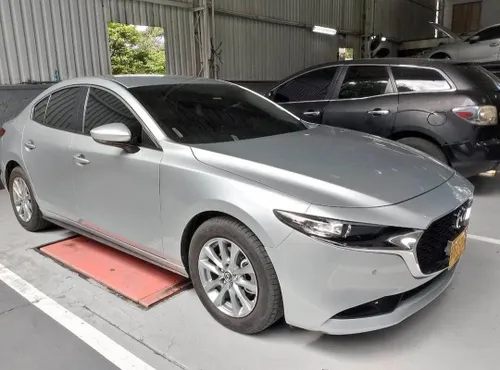 Mazda 3 Touring 2024