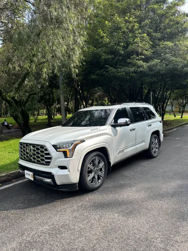 Toyota Sequoia Capstone Blindada