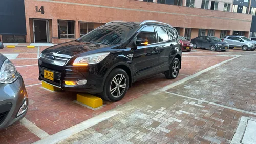 Ford escape 4x4 SE