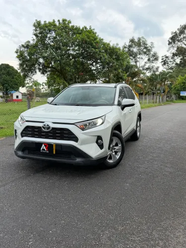 TOYOTA RAV 4 2020 