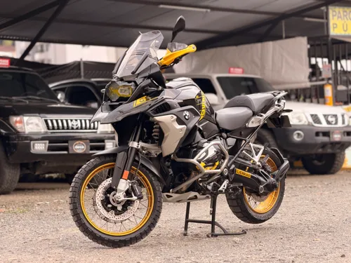 BMW R 1250 GS 40 aos 