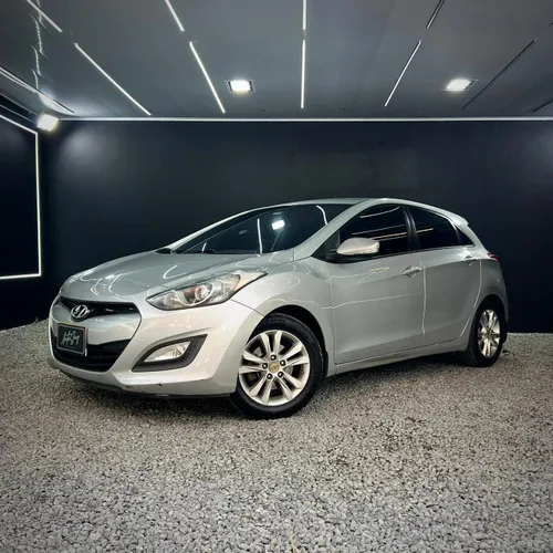 HYUNDAI I30 GLS PLATA 1.6 2013
