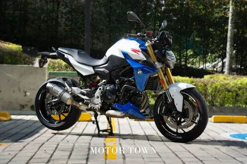 BMW F900R DYNAMIC 2023