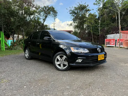Volkswagen Jetta Trendline Modelo 2015