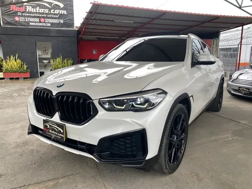 BMW X6 xDrive40i 2022 - 3.0 twinturbo