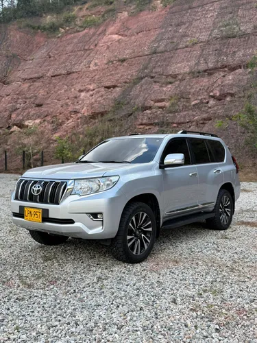 Toyota prado txl 2022 diesel blindaje 2 plus