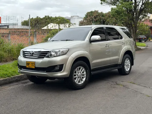 Toyota fortuner 