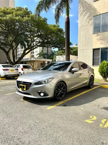 Mazda 3. Grand Touring. Mod 2015.  Negociable. Excelente estado. 