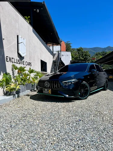 MERCEDES BENZ A35 AMG