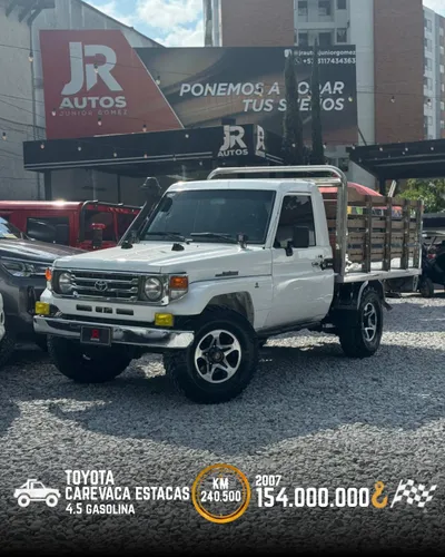 TOYOTA CAREVACA ESTACAS 2007