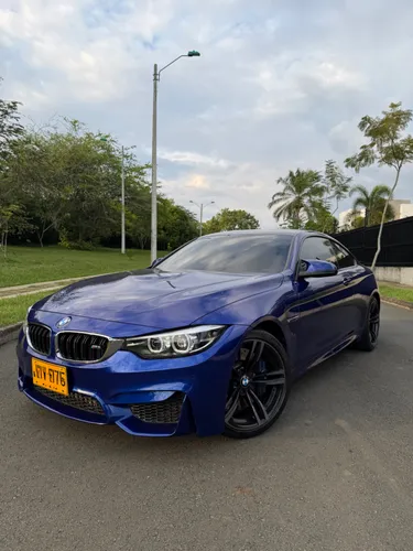 BMW M4 2019 SAN MARINO BLUE 