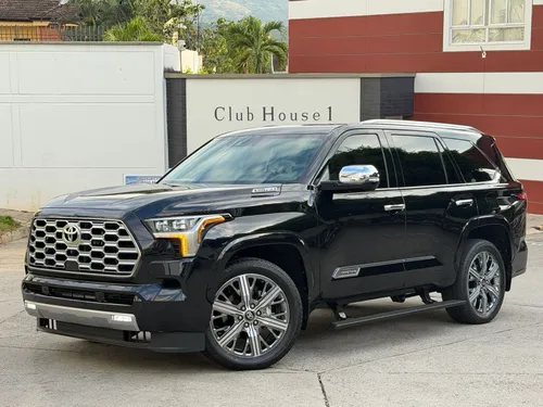 Toyota sequoia Edicion Capstone HIBRIDA