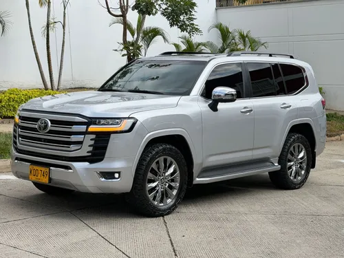 Toyota sahara LC 300 ZX 2024 ENTREGA