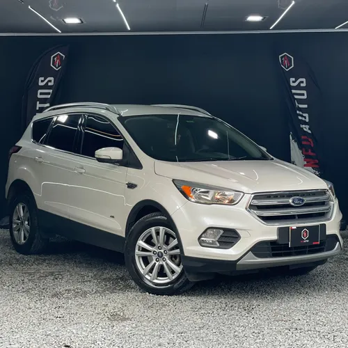 FORD ESCAPE SE 4x4 2017