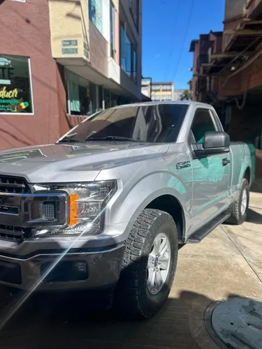 FORD F-150 XLT BLINDADA  POCOS KILÓMETROS Y EN EXCELENTE ESTADO 