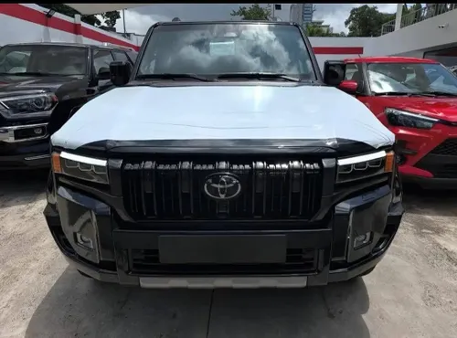 Toyota Prado VX 2026