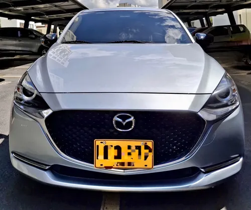 Se vende Mazda 2 Touring Carbon Edition 2023  Automático  