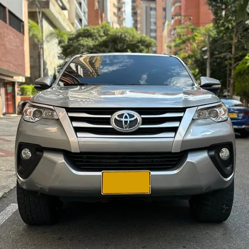 Toyota Fortuner 2.8 blindada 