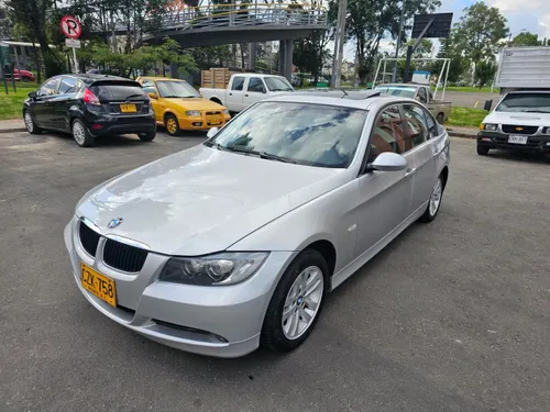 BMW 320 i 