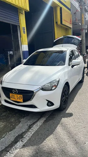 Mazda 2 Touring 