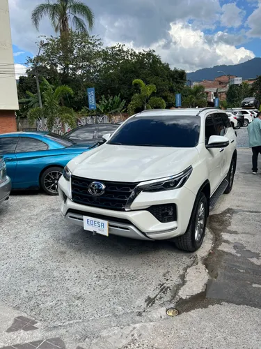 TOYOTA FORTUNER SRV DIESEL 4X4 UNICO DUENO