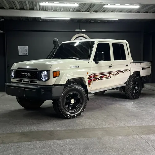 Toyota Land Cruiser 79 2024 Diesel