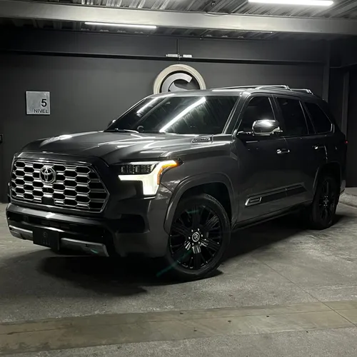 Toyota Sequoia Capstone 2024