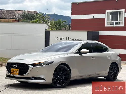 Mazda 3 Grand Touring LX HÍBRIDO 2023 