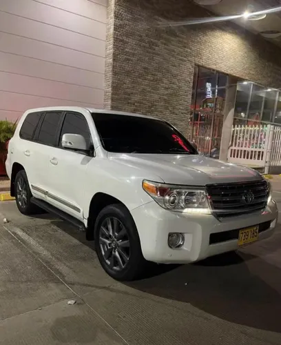 Toyota Sahara lc200 2013 europea 272HP-650NM