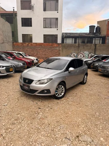 Seat Ibiza modelo 2012
