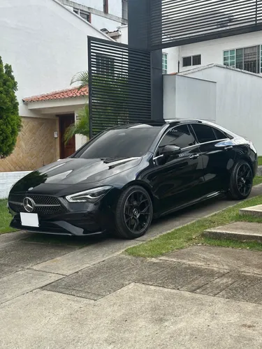 Mercedes Benz CLA 200 