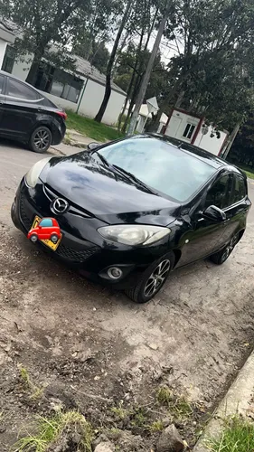 Mazda 2 2012 automático