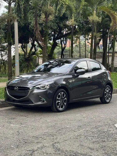MAZDA 2 GRAND TOURING 1.5 AUTOMATICO